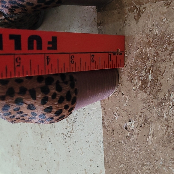 GIANNI BINI NWT real calf hair  animal print leather booties. SIZE 6.5 - Picture 4 of 10